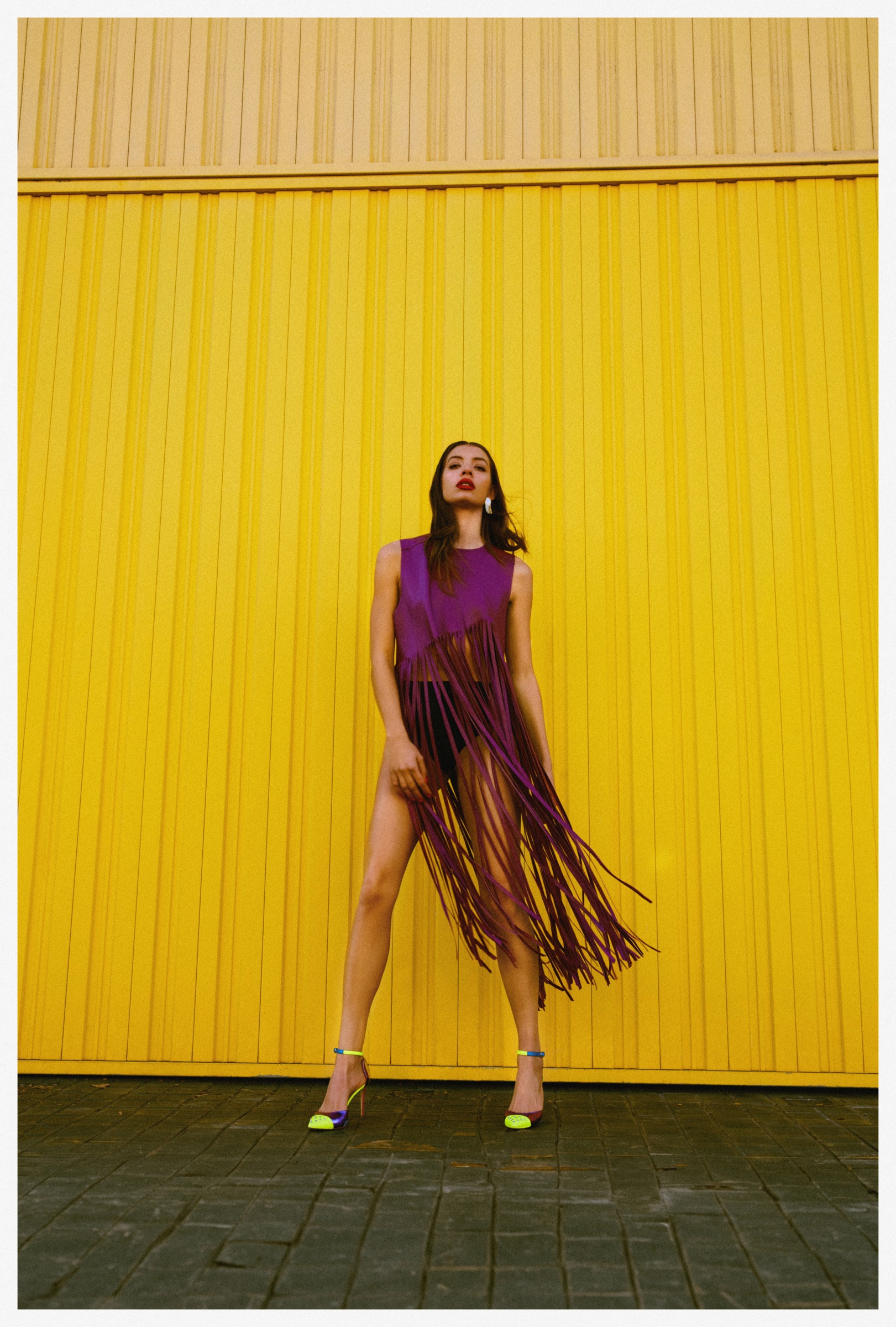 LOST IN COLORS — c1-10