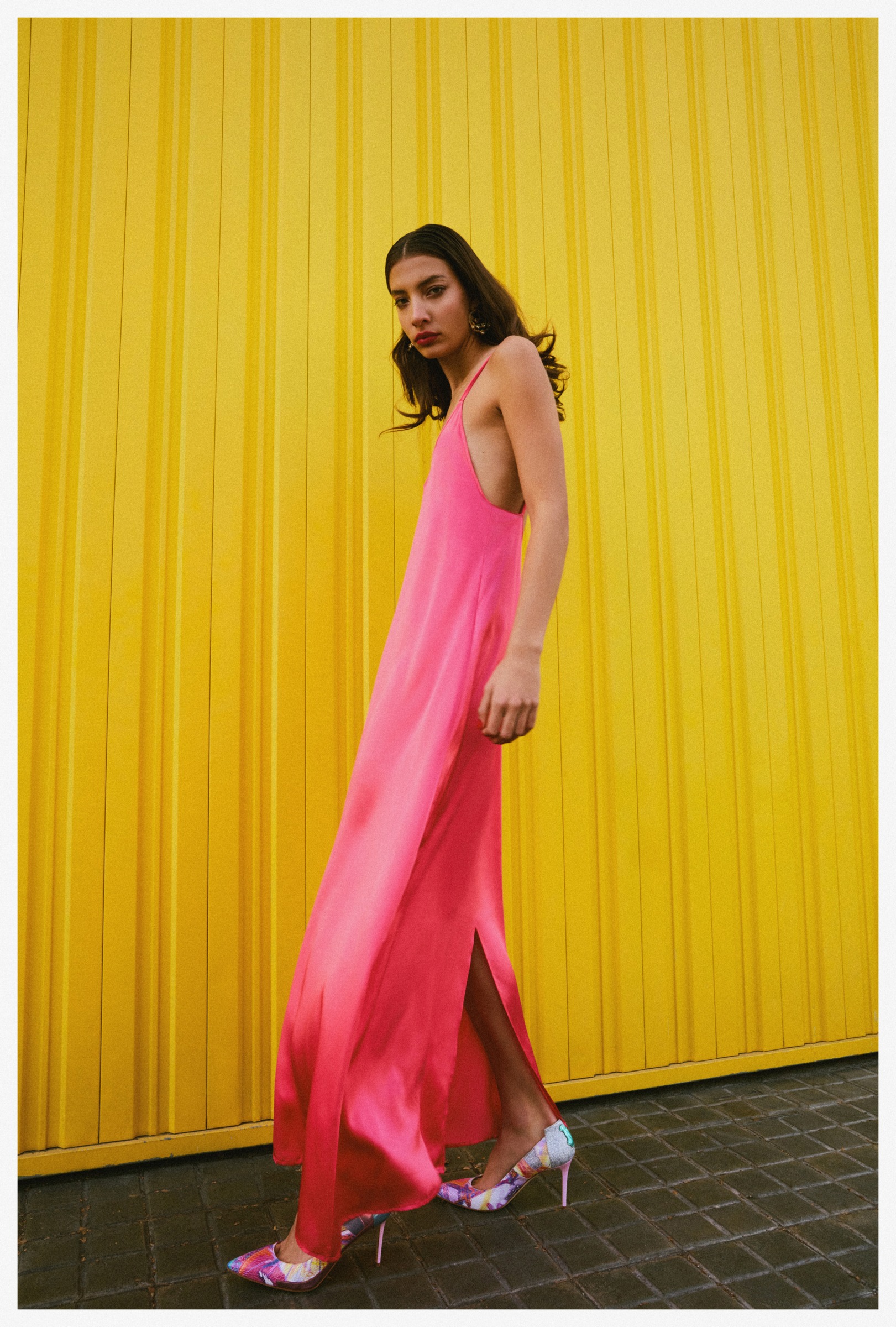 LOST IN COLORS — c1-7